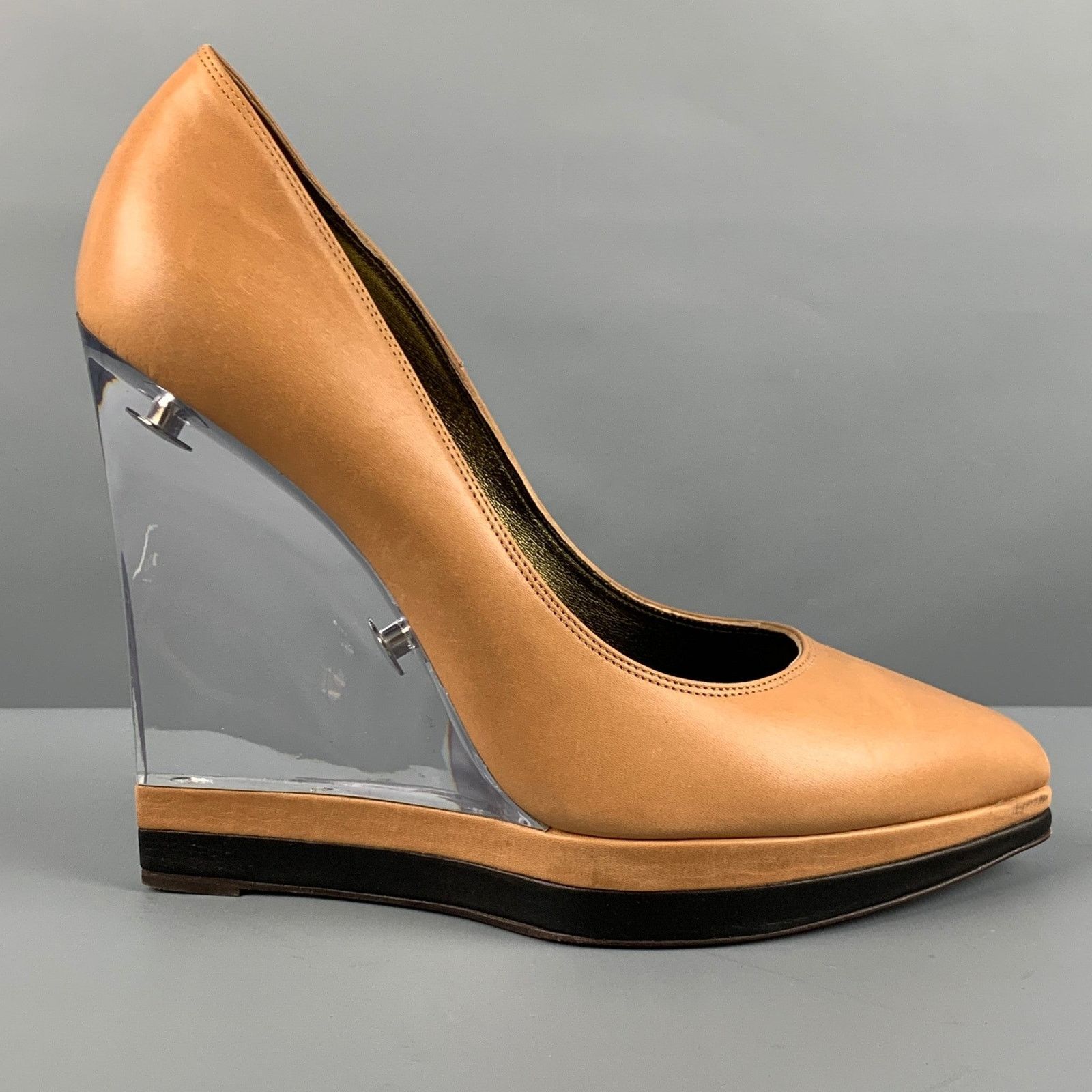 Lanvin LANVIN Size 9.5 Beige Clear Leather Wedge Pumps Size US 9.5 / IT 39.5 - 2 Thumbnail