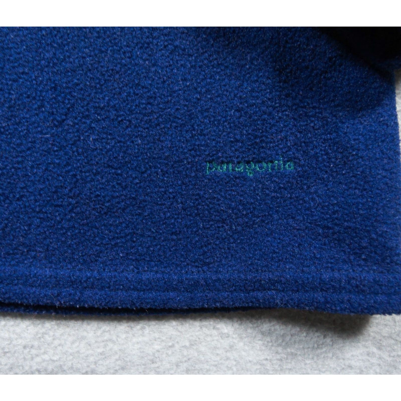 Patagonia VINTAGE Patagonia Sweater Womens Medium Blue Fleece 1/4 Zip Capilene 90s Outdoor Size M / US 6-8 / IT 42-44 - 4 Thumbnail