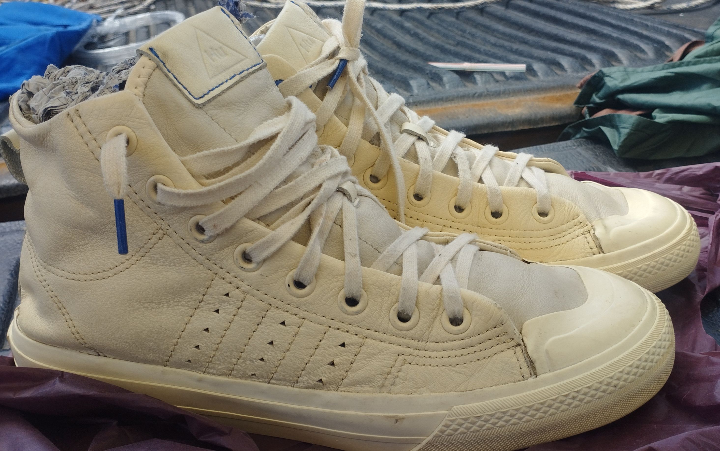 Adidas Adidas nizza x Pharrel william Size US 9.5 / EU 42-43 - 1 Thumbnail