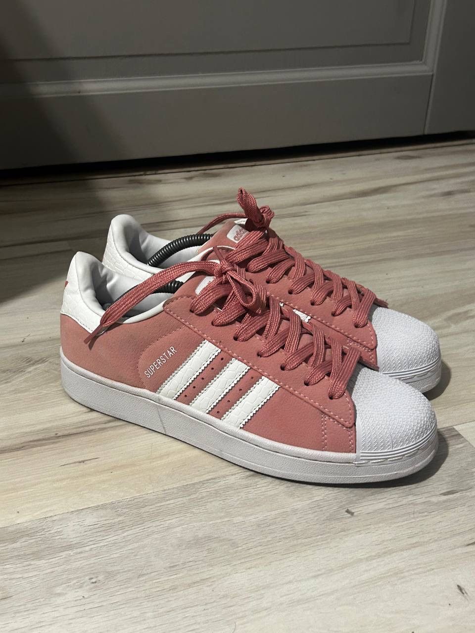 Adidas superstar gamuza rosa online