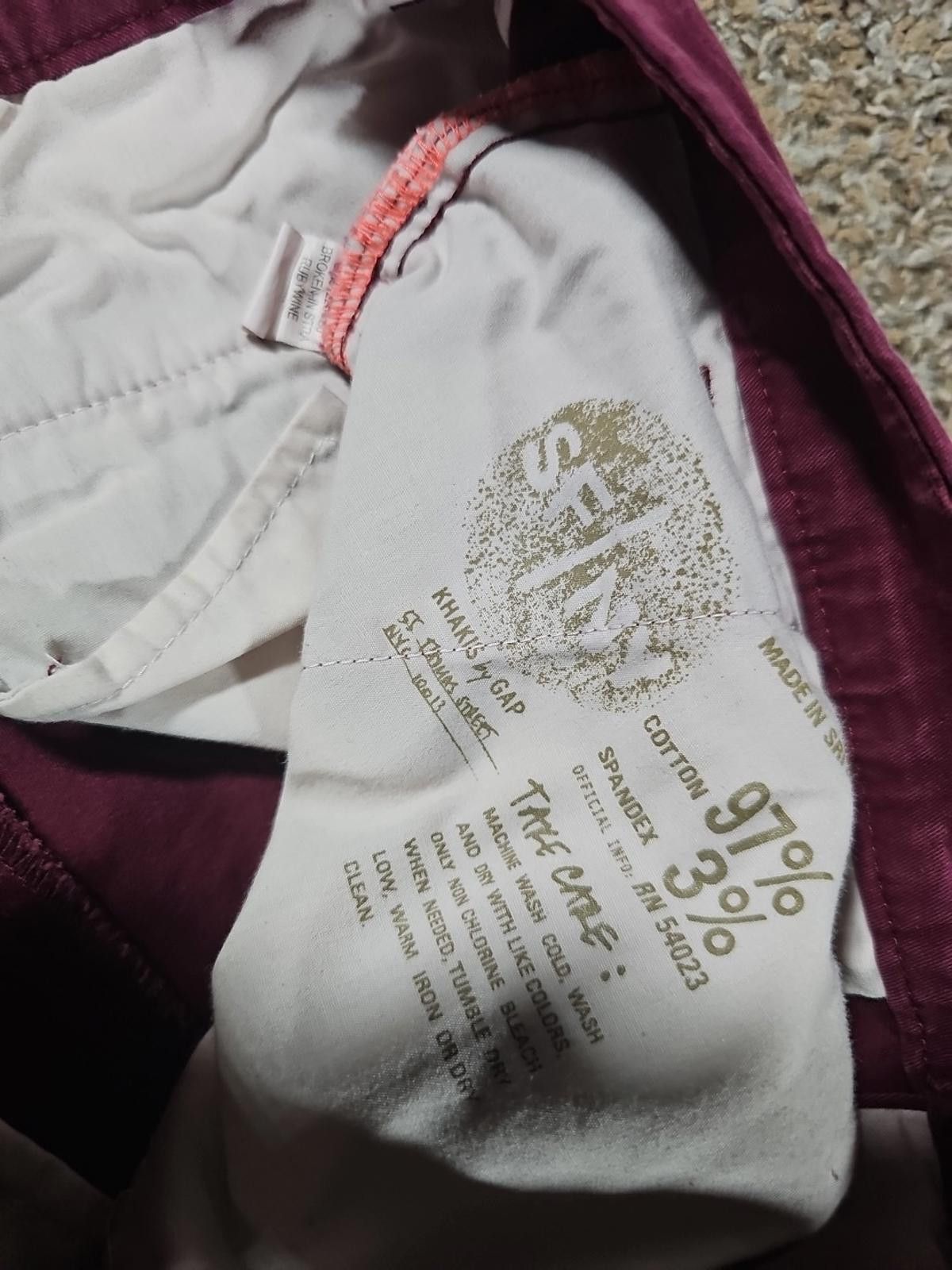 Gap Broken-in Straight 04 Khakis By GAP Purple Size 30" / US 8 / IT 44 - 3 Thumbnail