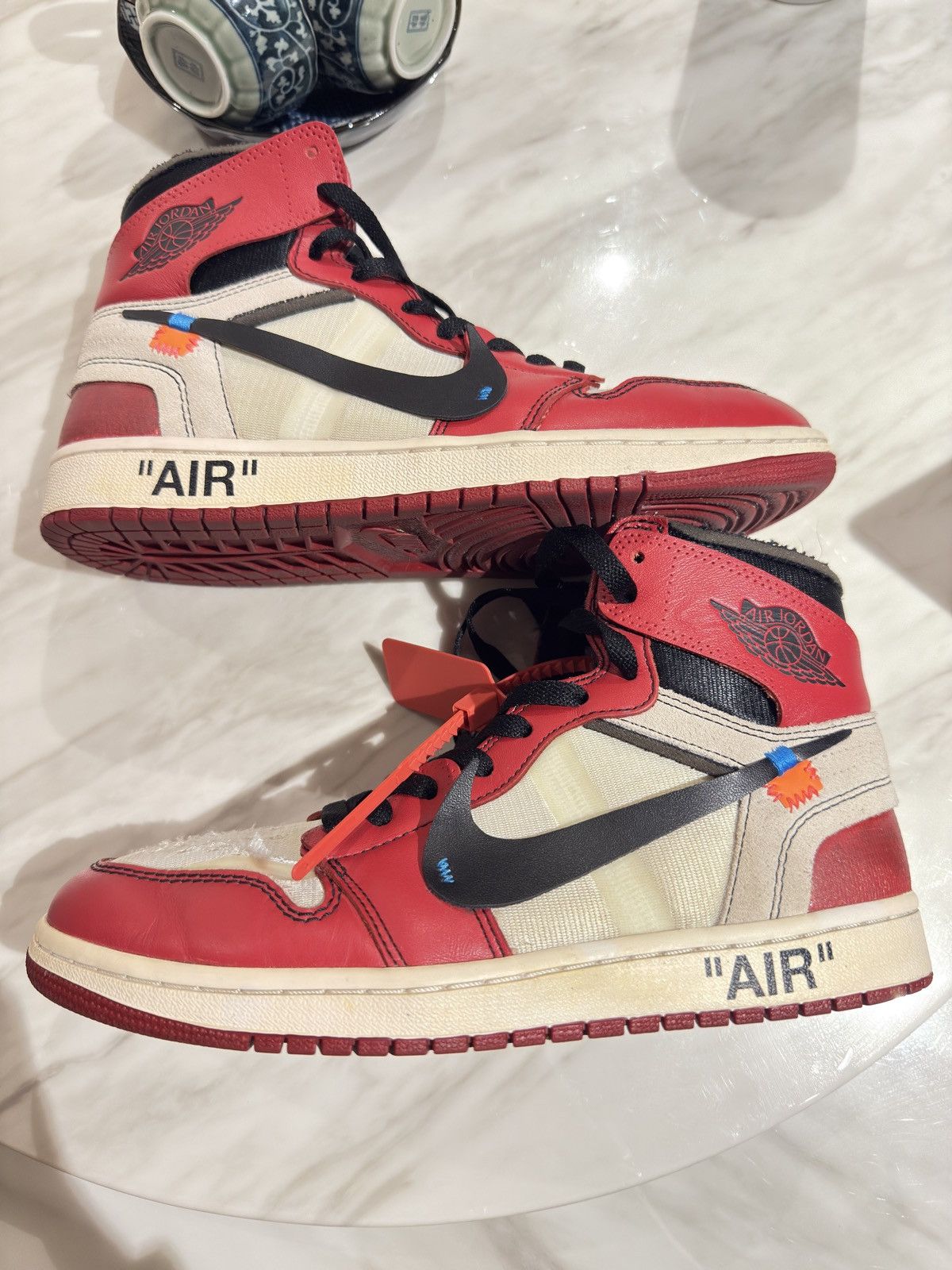 Jordan Brand × Off-White Jordan 1 Off-White Chicago Size US 9.5 / EU 42-43 - 1 Thumbnail