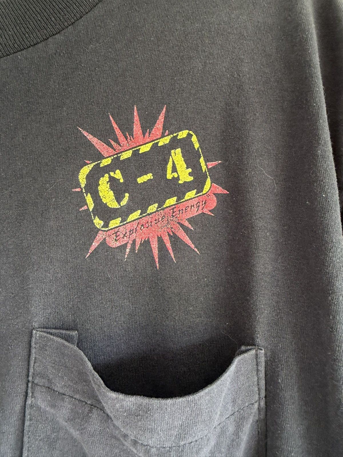 Fruit Of The Loom Vintage C-4 Energy T Medium Black Pocket Tee Graphic USA Size US L / EU 52-54 / 3 - 7 Thumbnail