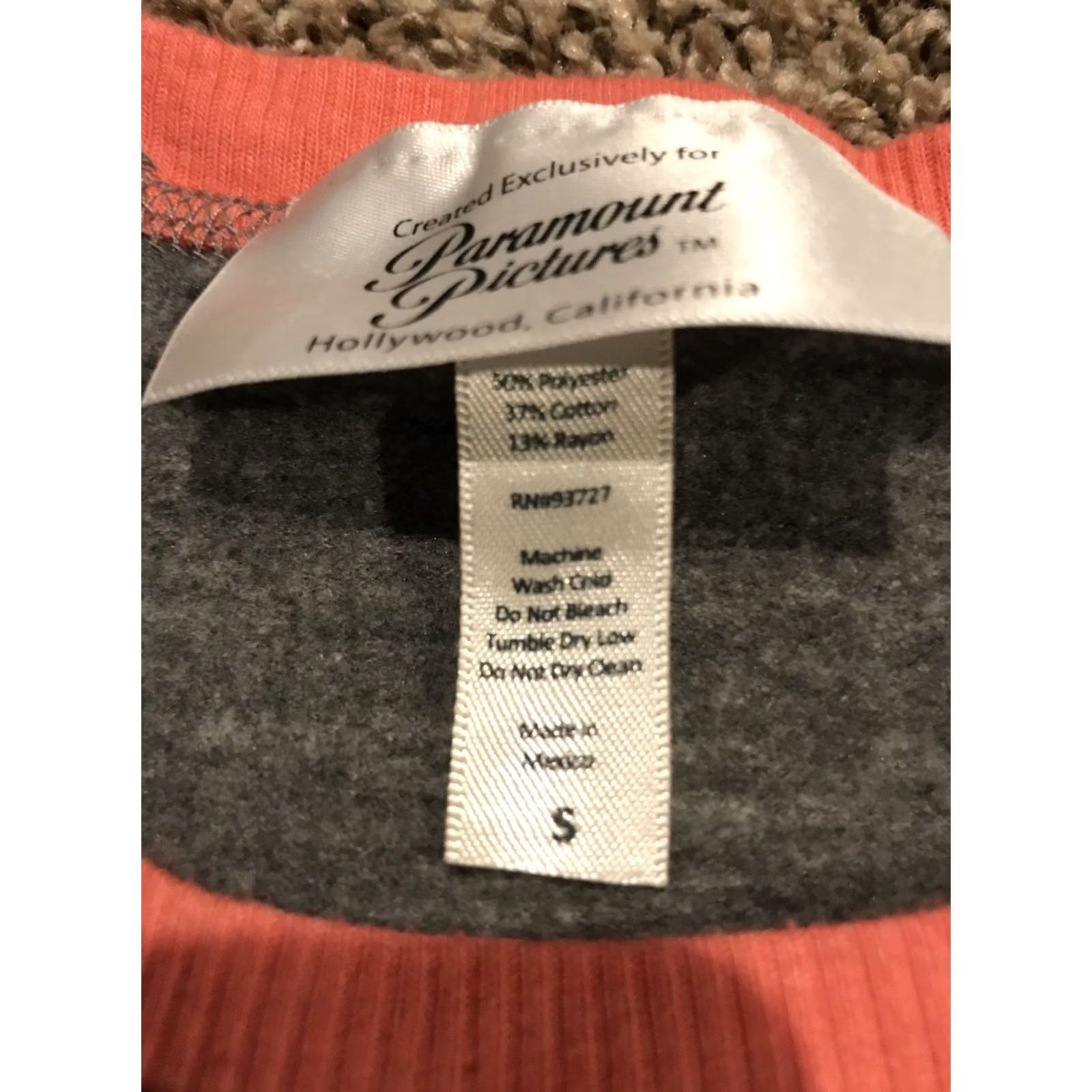 Vintage paramount pictures Hollywood Womens Sweater S Gray Pink Crew Neck Long Sleeve Pullover Lightweight A18 Size S / US 4 / IT 40 - 2 Thumbnail