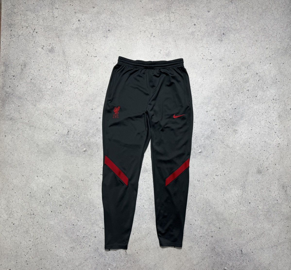 Nike Football Track Suit Nike FC Liverpool Jacket And Pants Y2K Size US M / EU 48-50 / 2 - 4 Thumbnail