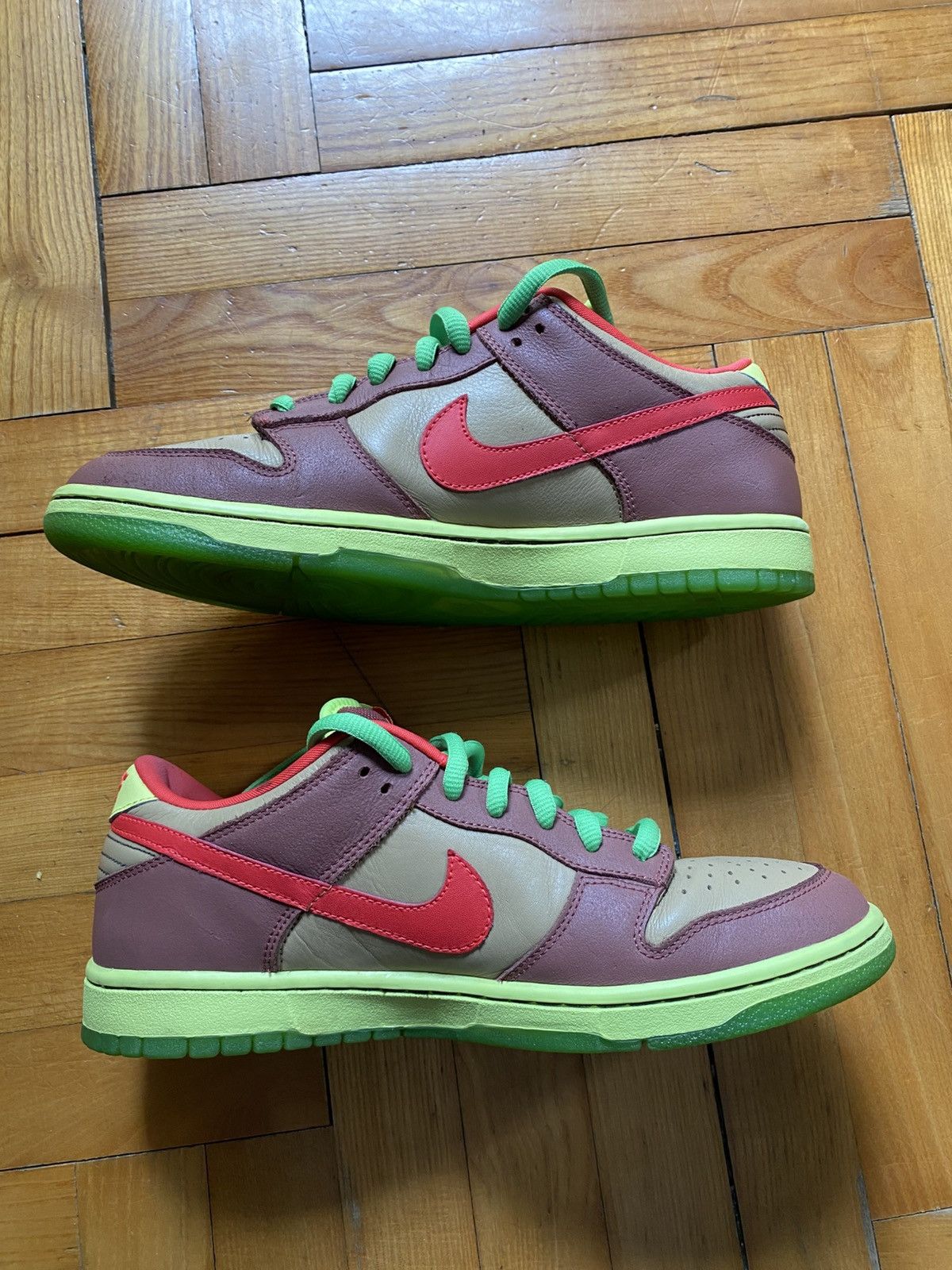 Nike nike dunk toxic sea robin Size US 11 / EU 44 - 3 Thumbnail