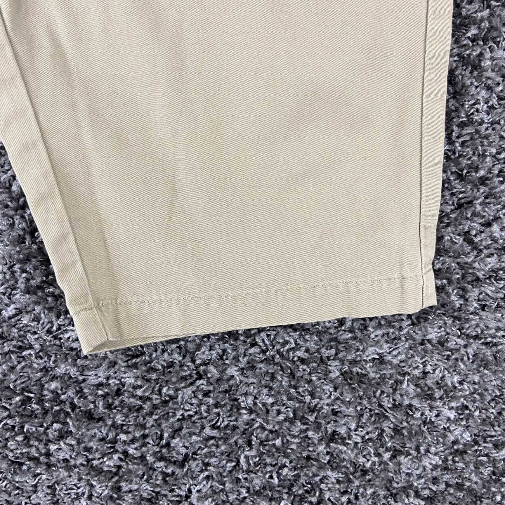 Volcom Volcom Shorts Men 34 Beige Chino Mens Size US 34 / EU 50 - 2 Thumbnail