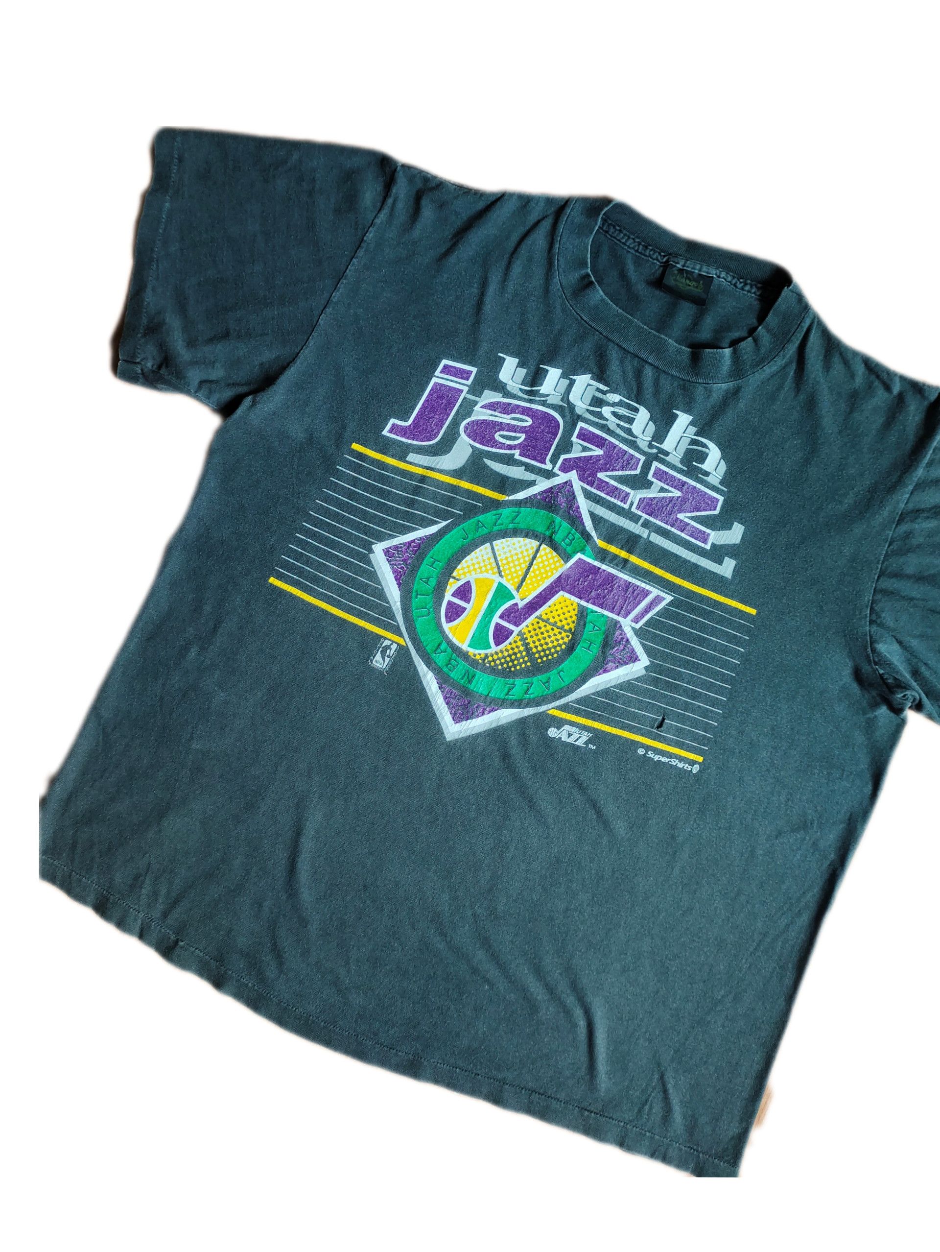 Vintage Vintage Utah Jazz 90s Full Logo T-shirt Size US XL / EU 56 / 4 - 2 Thumbnail