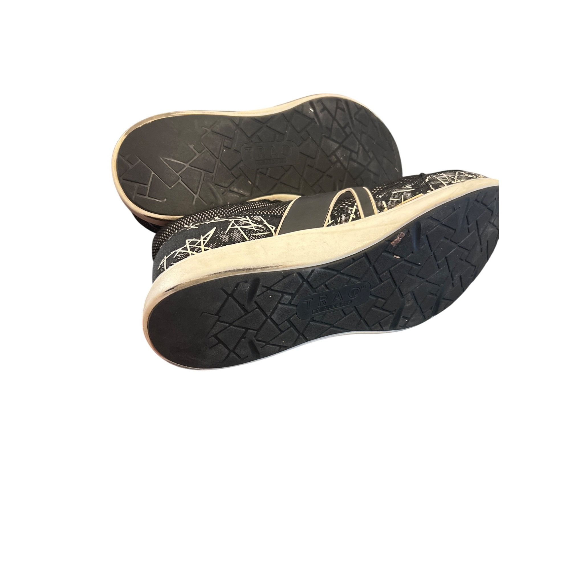 Other Alegria TRAQ Qarma Qwik Smart Walking Shoes Black White QAR- Size US 9.5 / IT 39.5 - 9 Thumbnail