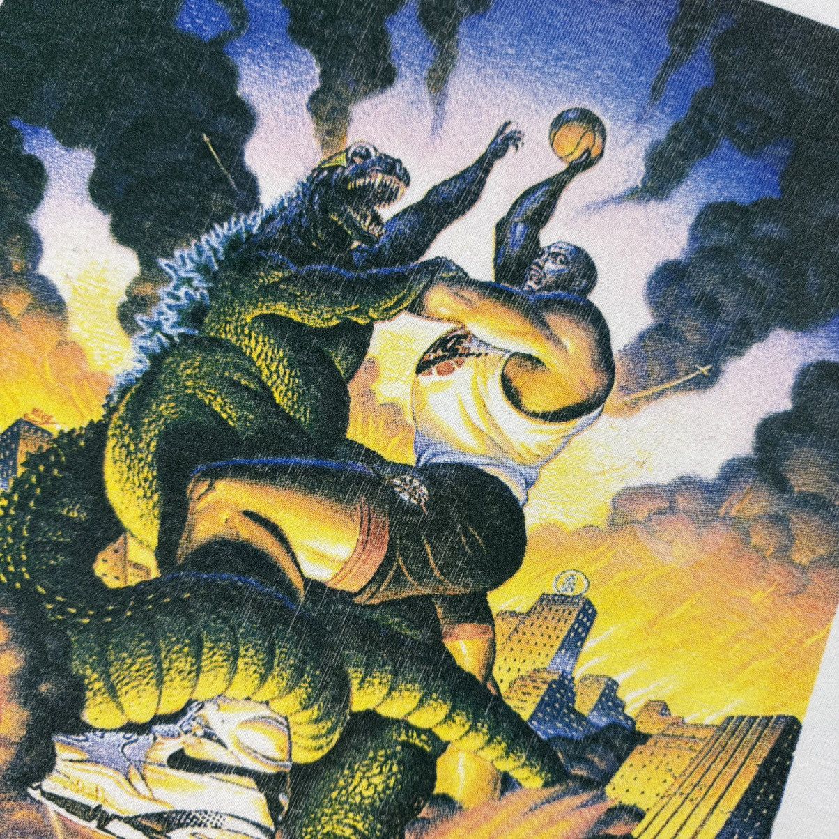 Nike Vintage 1992 Nike Godzilla vs. Charles Barkley T-shirt Size US S / EU 44-46 / 1 - 7 Thumbnail