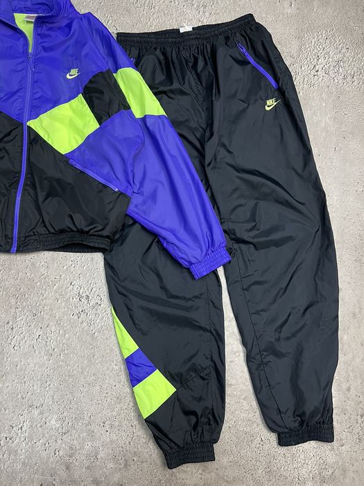 Nike nylon jogging on sale suits