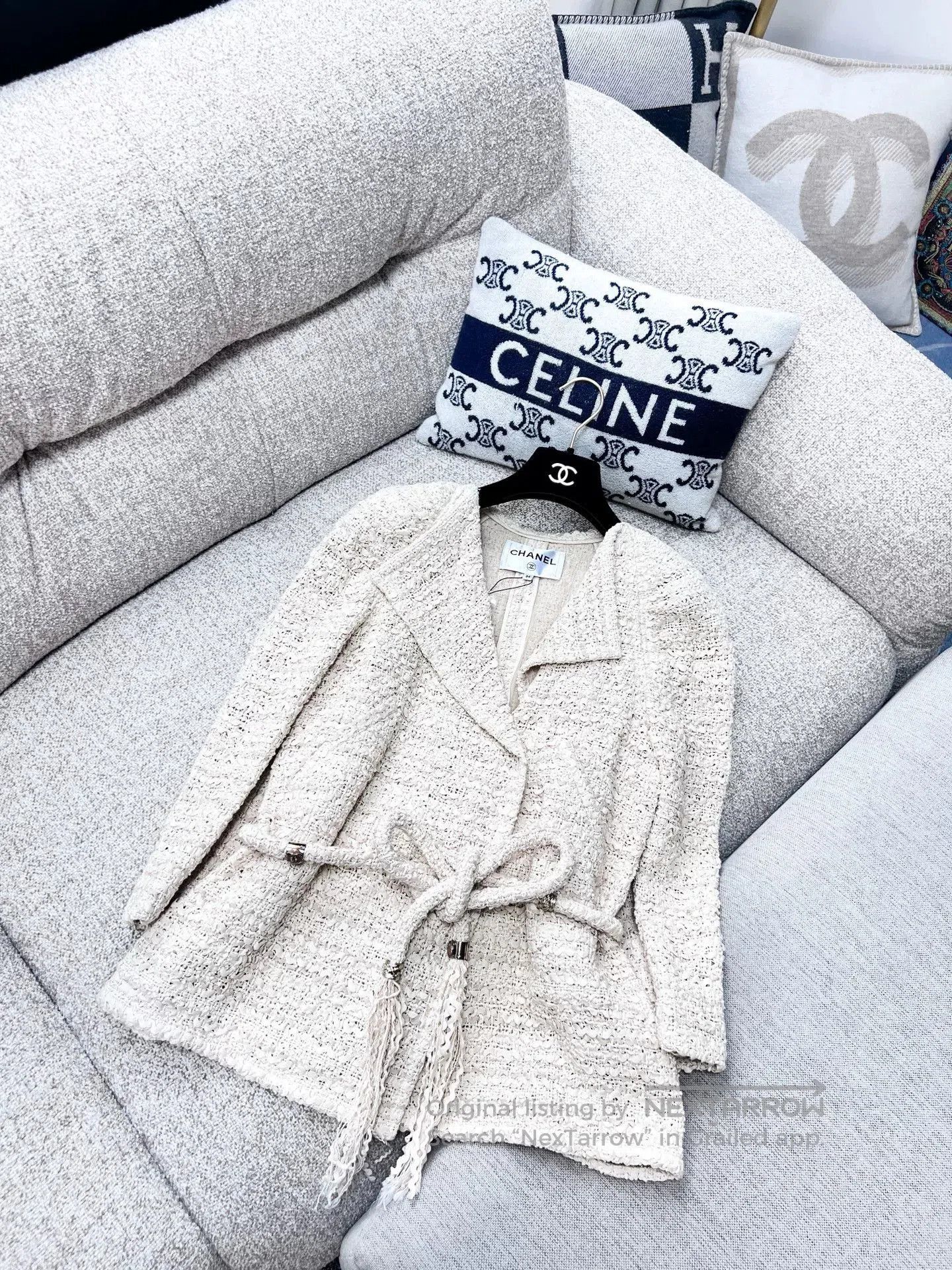 Chanel Chanel Beige Tweed Coat with Belt. Size XXS / US 00 / IT 34 - 2 Thumbnail