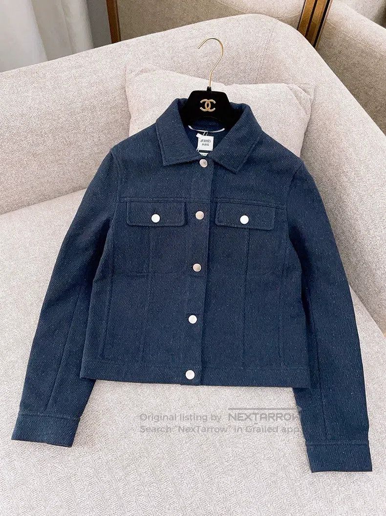 Hermes Dark blue short jacket wool material lined with f