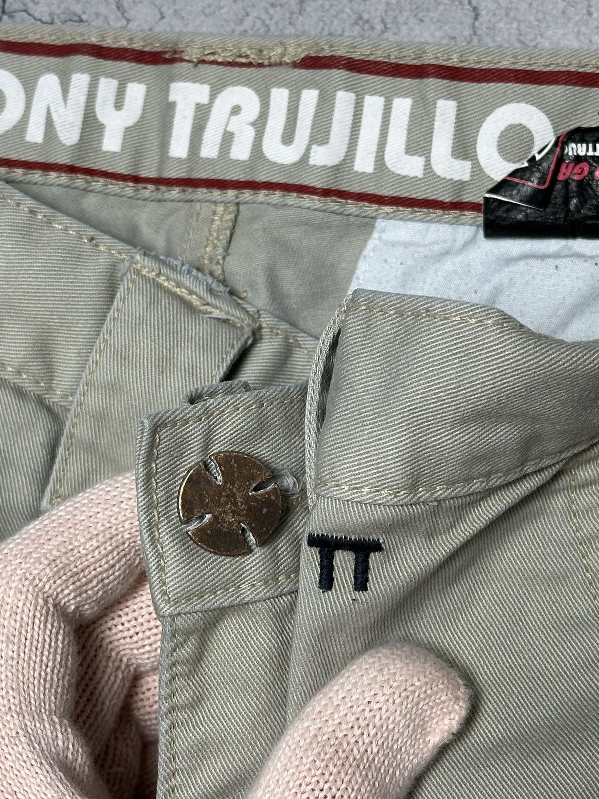 Independent Truck Co. × Vintage Vintage Independent Truck Company Chino Pants Size US 33 - 7 Thumbnail