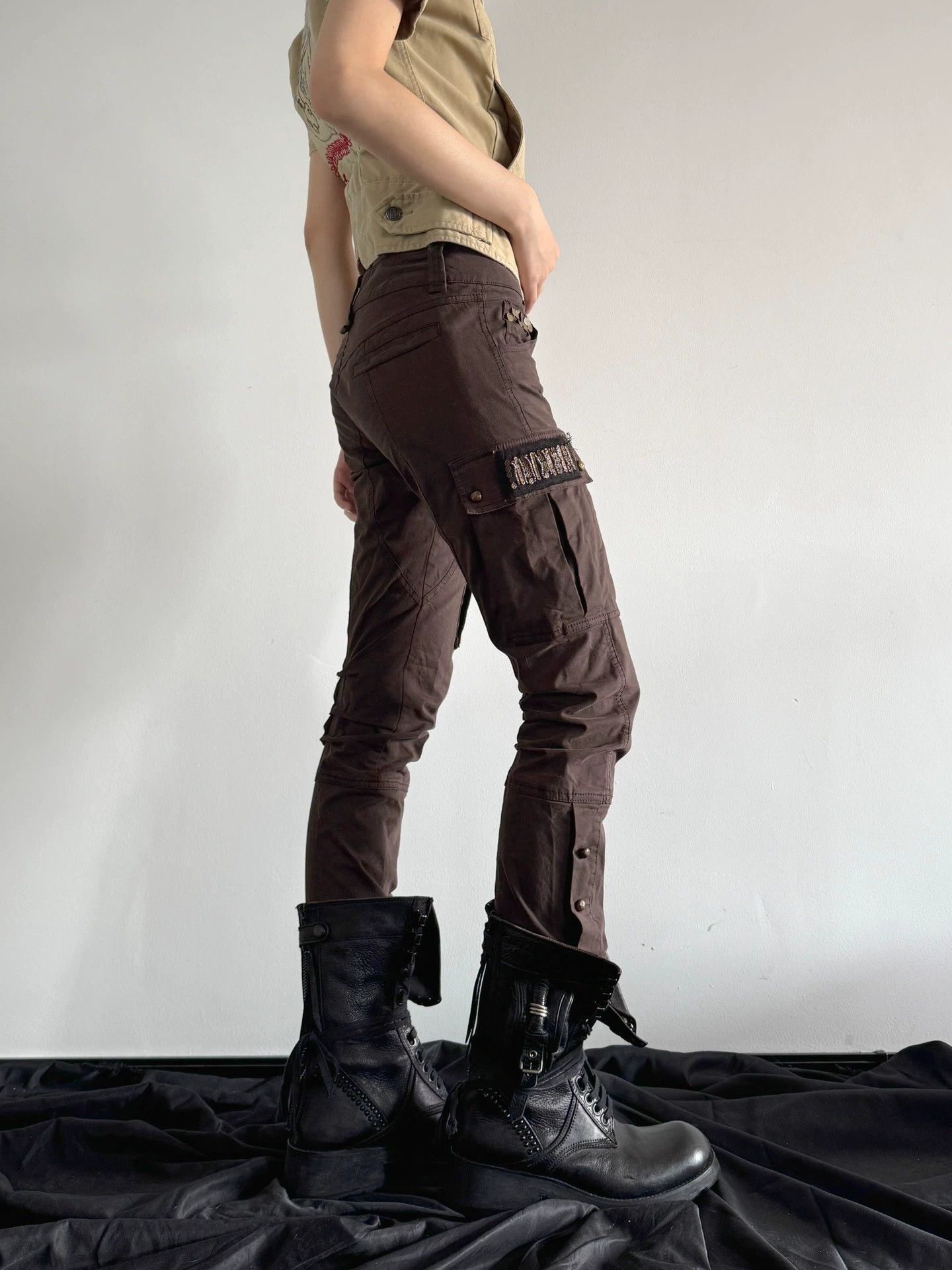 Vintage Vintage Italian Beaded Fitted Low-Rise Crop Pants Size 25" / US 0 / IT 36 - 7 Thumbnail