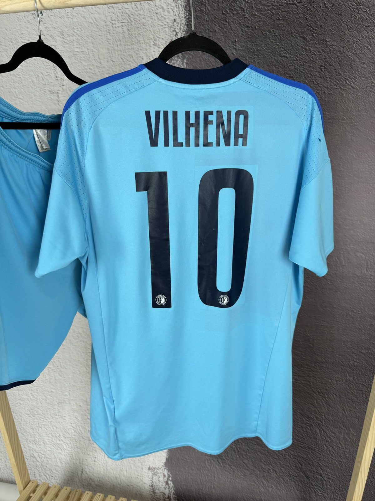 Adidas Adidas FC Feyenoord 15/16 #10 Vilhena away jersey shorts Size US L / EU 52-54 / 3 - 10 Thumbnail