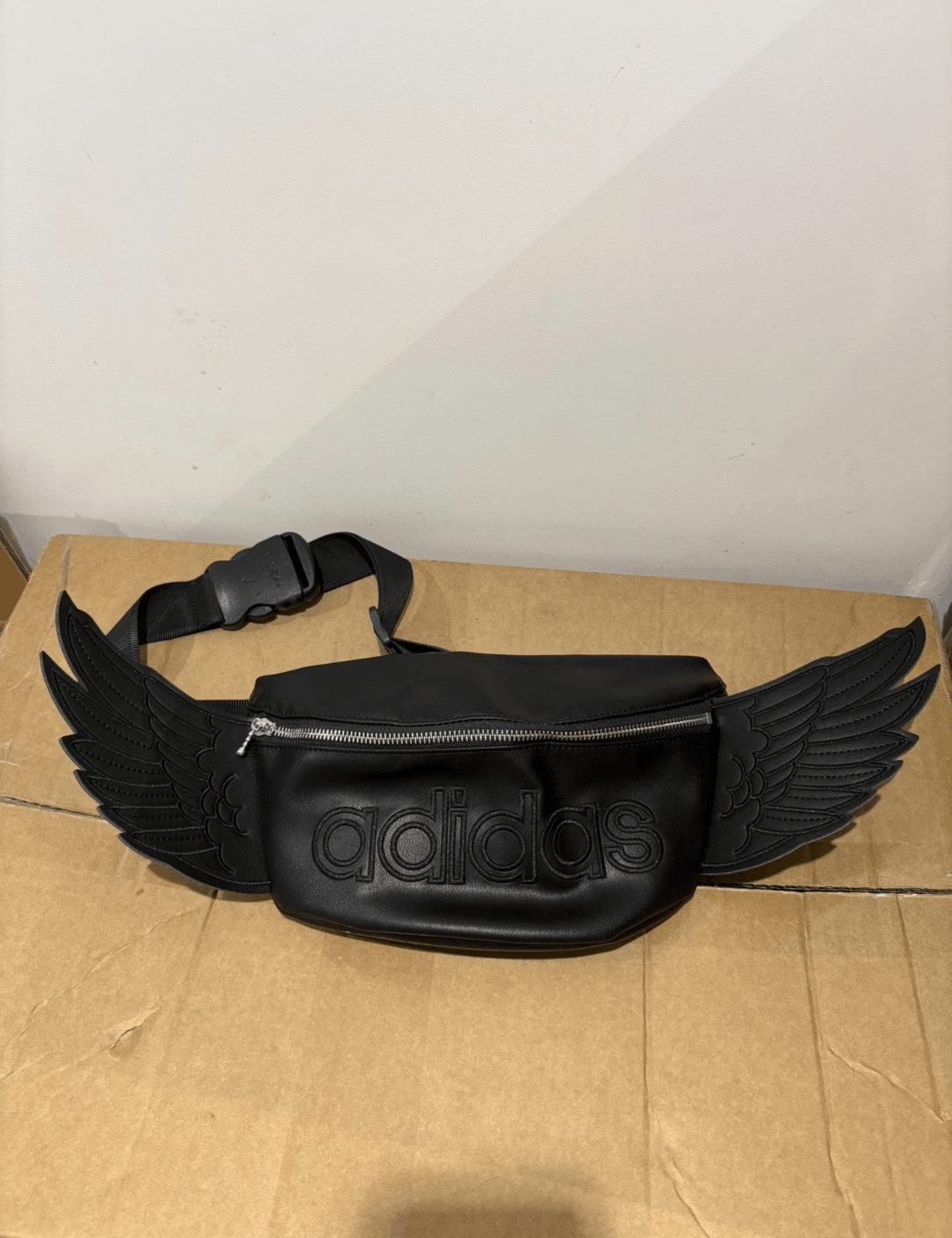 Jeremy Scott × Longchamp × Moschino Jeremy scott not sold only one