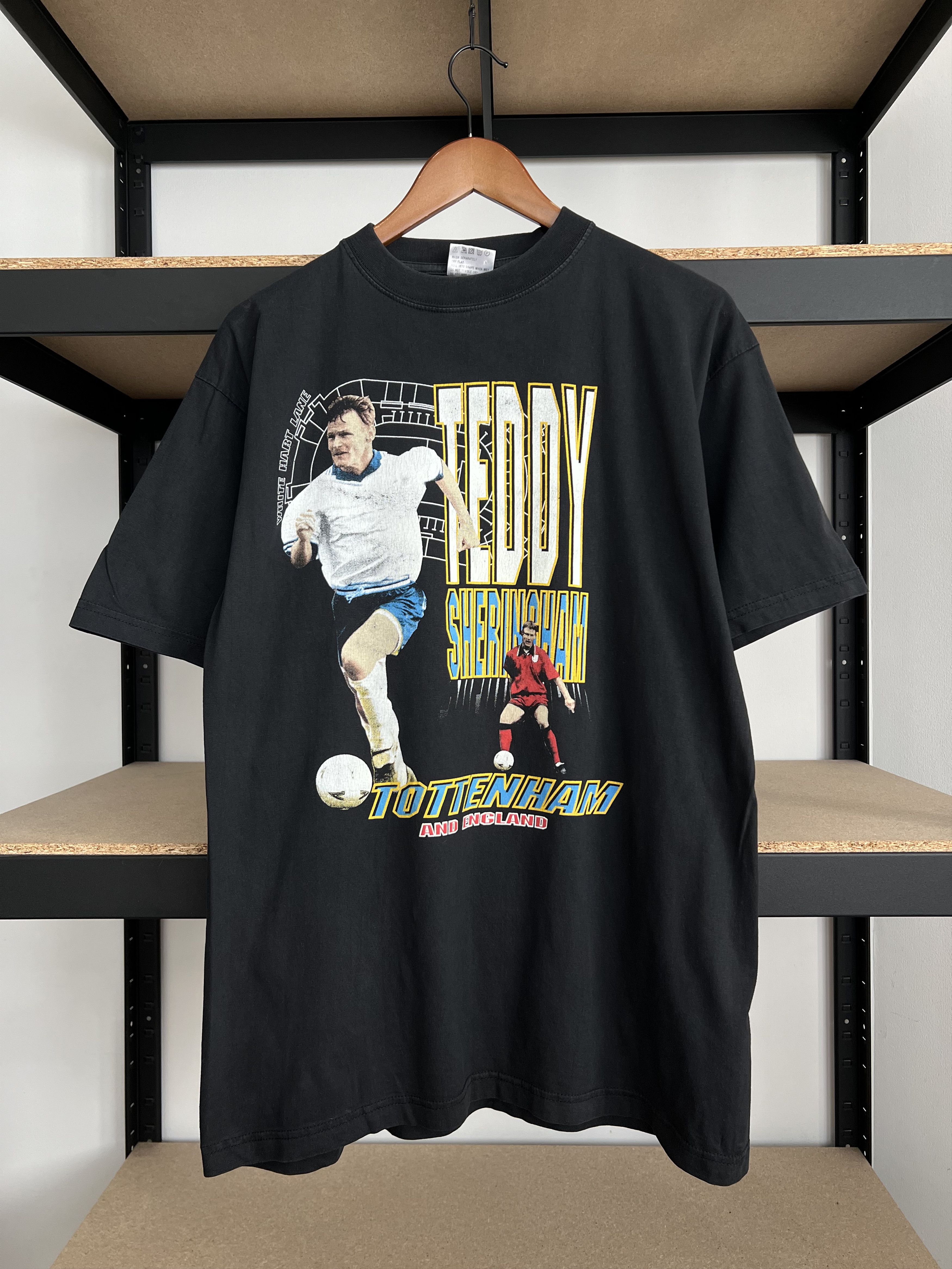 Vintage Vintage 90s Teddy Sheringham Tottenham Soccer Black T-shirt Size US XL / EU 56 / 4 - 3 Thumbnail