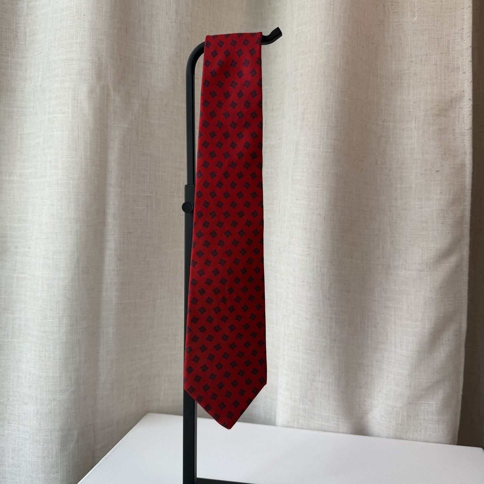 Tommy Hilfiger Tommy Hilfiger Vintage Red Silk Tie | Made in USA 1990s Size ONE SIZE - 11 Thumbnail