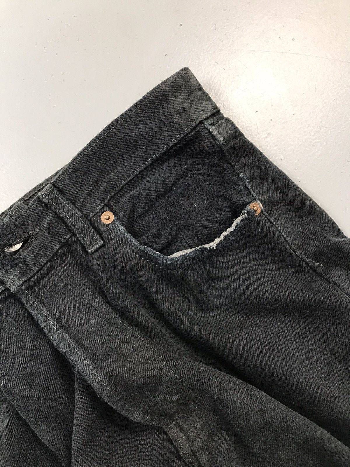 Levi's Vintage Levi’s 501 paper tab distressed denim Size US 30 / EU 46 - 10 Thumbnail