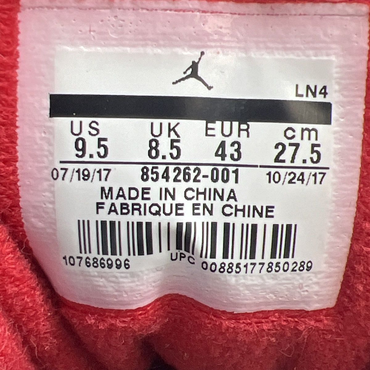 Jordan Brand Air Jordan 3 black cement Size US 9.5 / EU 42-43 - 8 Thumbnail