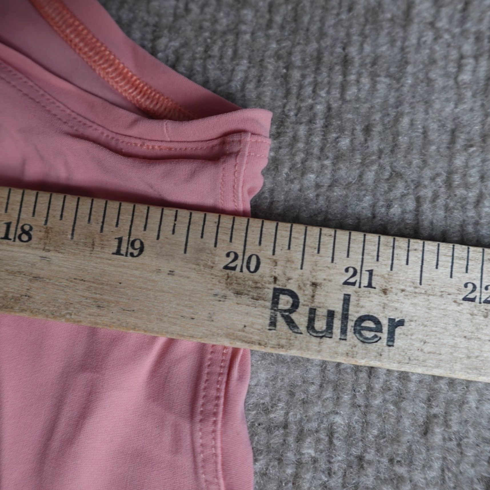 Lululemon Lululemon Womens Top Large Pink Athletic Run On Tank Shirt Sleeveless Pullover Regular Size L Women Running Yoga Cross Training Events Size L / US 10 / IT 46 - 4 Thumbnail