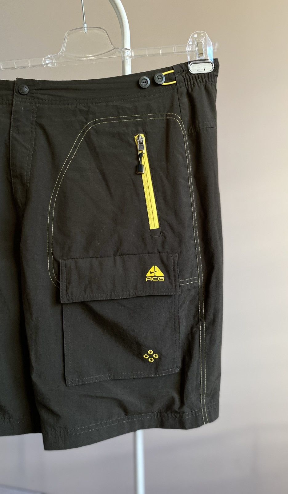 Nike ACG Vintage Nike ACG Cargo Shorts Size US 32 / EU 48 - 11 Thumbnail