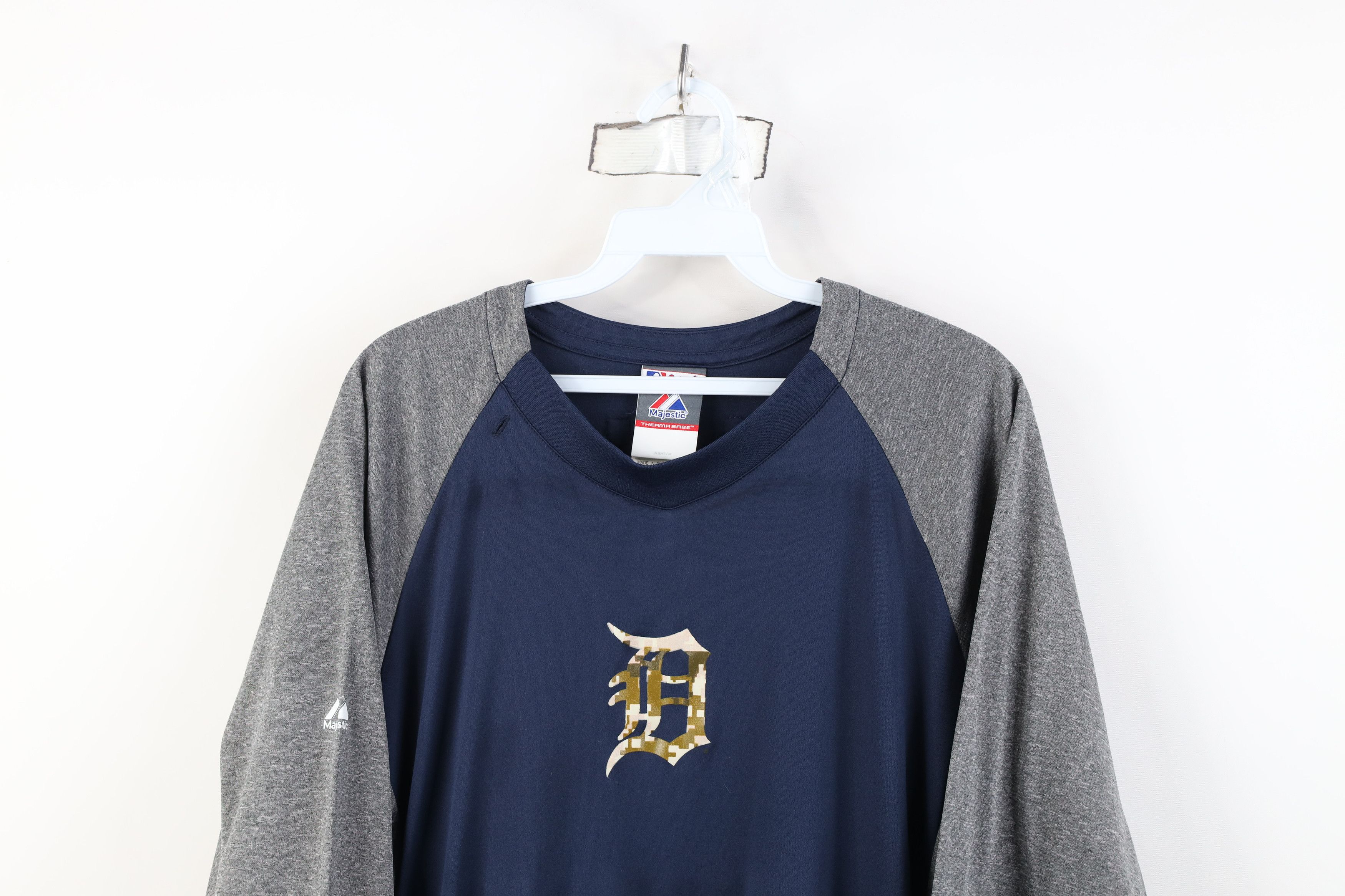 Majestic Majestic Old English D Detroit Tigers Raglan T-Shirt Size US XL / EU 56 / 4 - 2 Thumbnail
