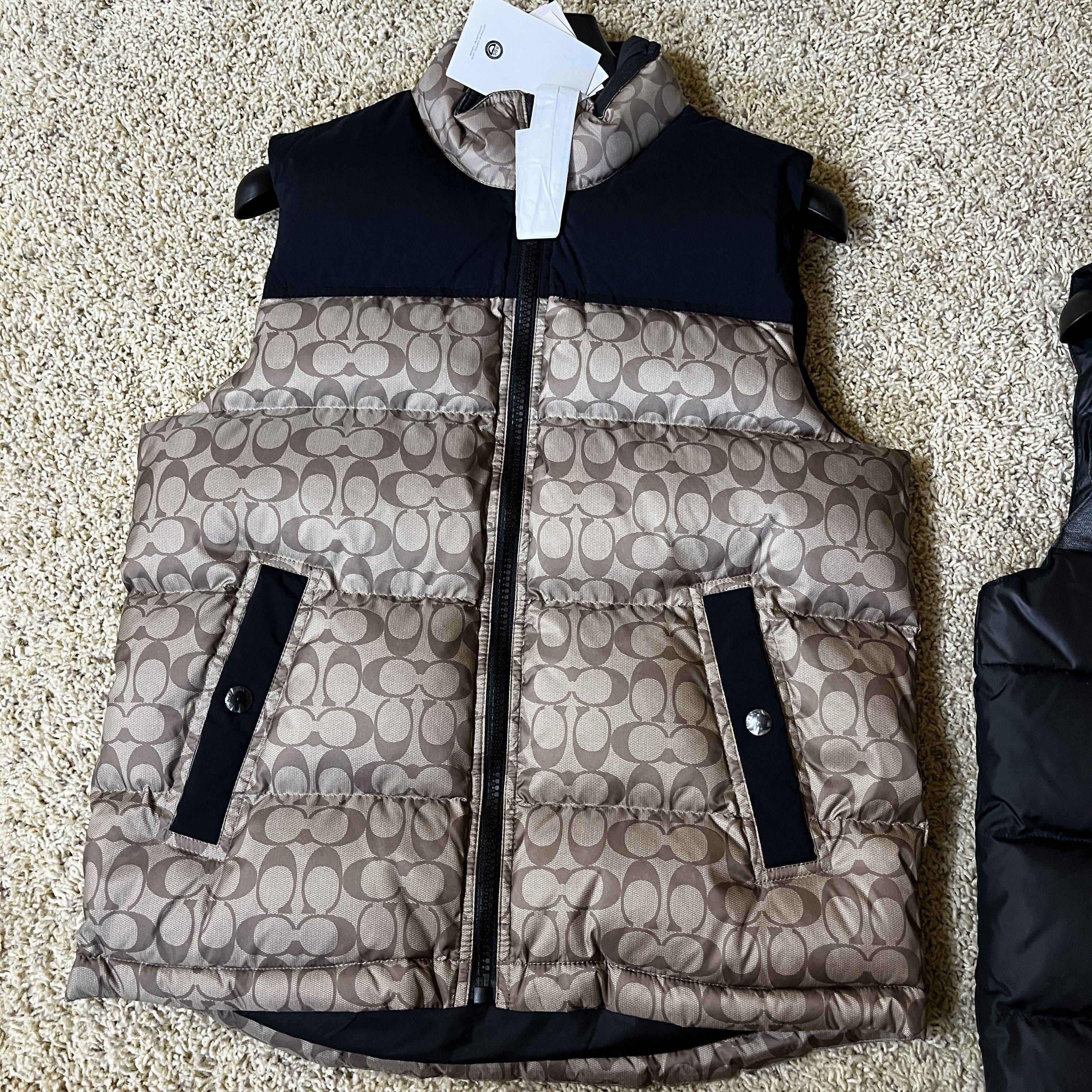 Coach NWT Coach Men’s Logo Signature Down Vest C5035 Size US M / EU 48-50 / 2 - 1 Thumbnail