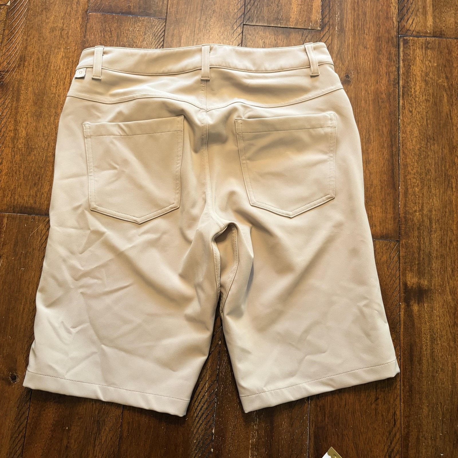 Lululemon Lululemon Shorts 28 Beige Stretch Chino 5 Pocket 10 Inseam Size US 28 / EU 44 - 8 Thumbnail