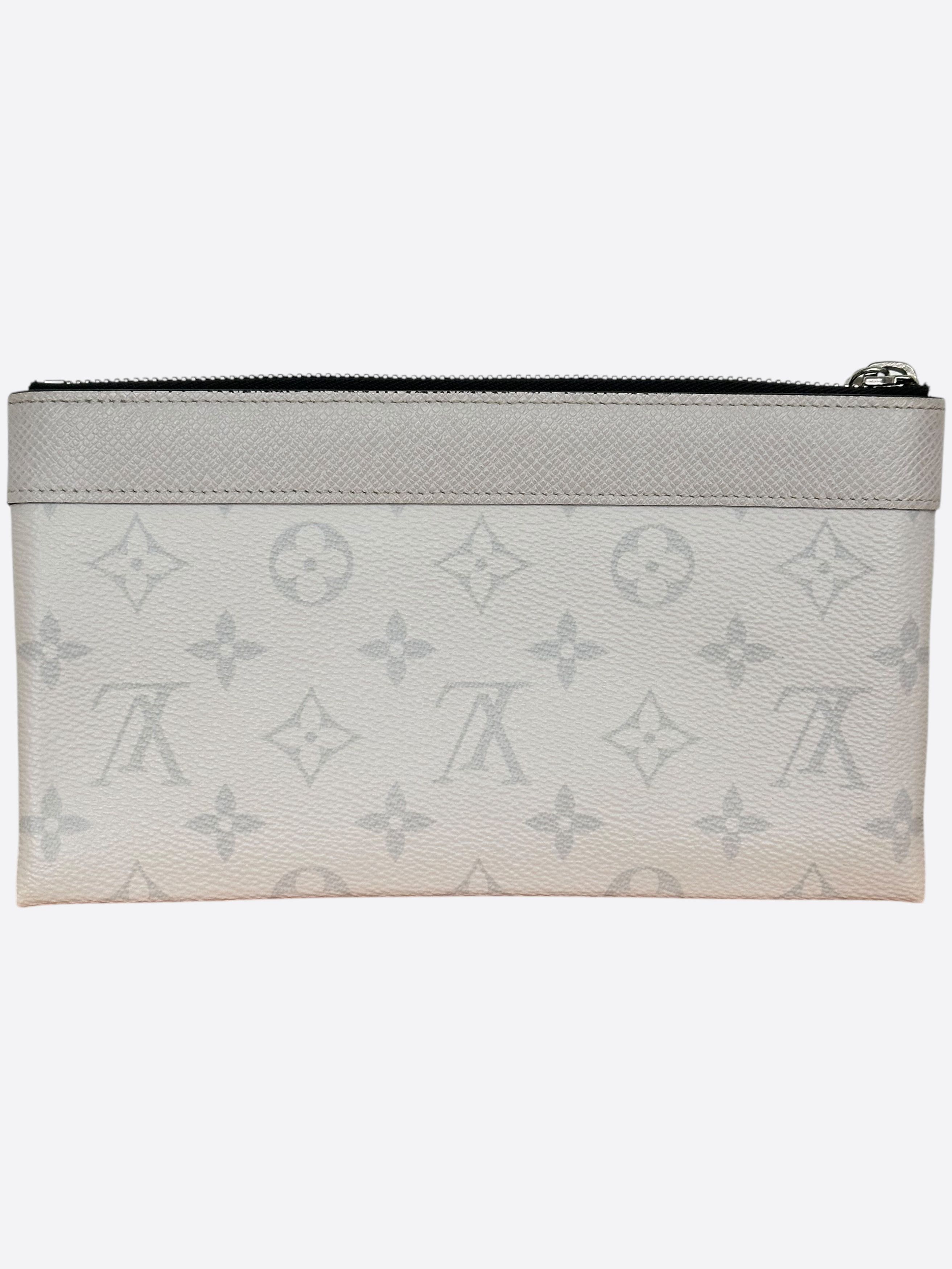 Louis Vuitton Louis Vuitton White Taigarama Monogram Discovery Pochette PM Size ONE SIZE - 2 Thumbnail