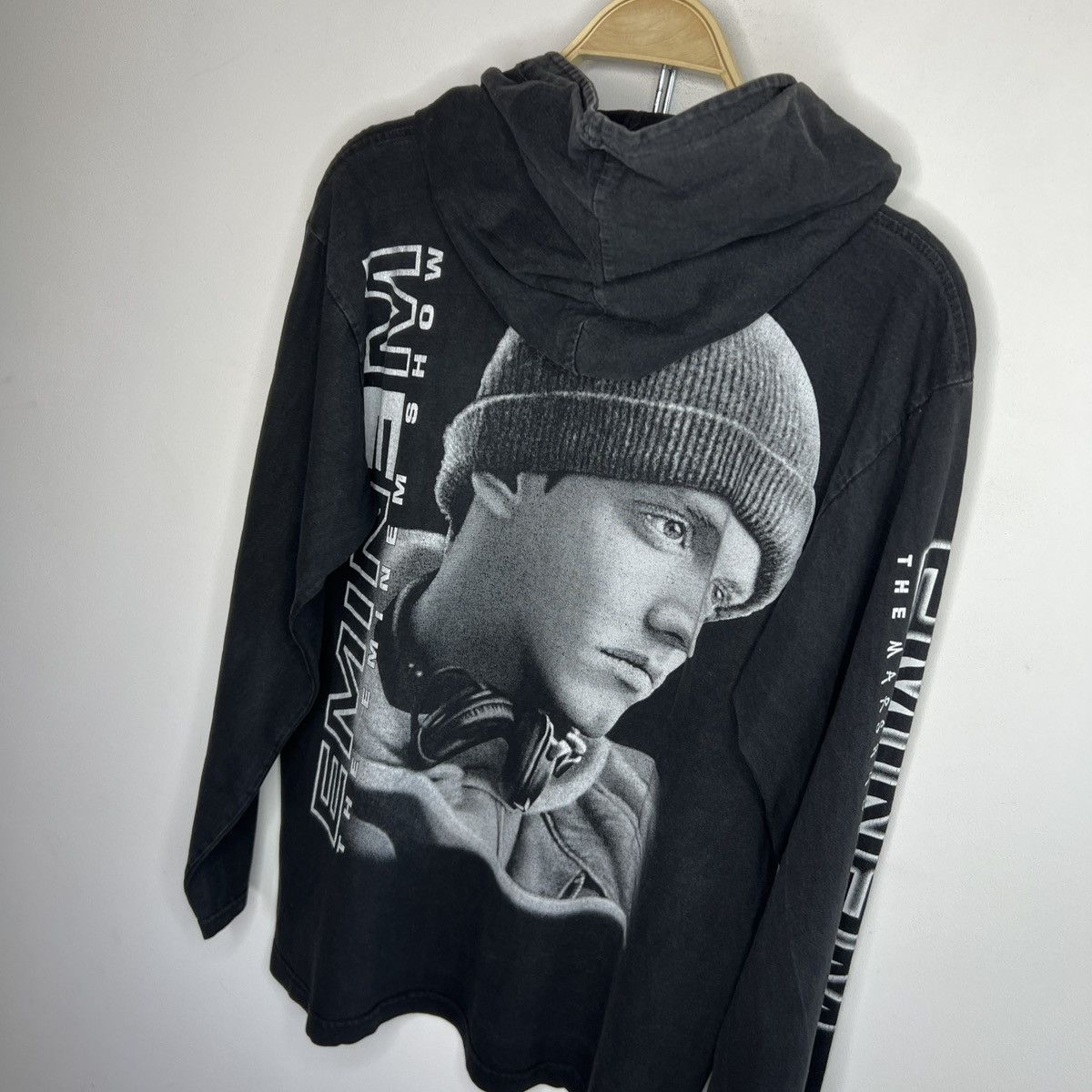 Eminem × Rap Tees × Vintage 00’s Vintage Bootleg Eminem Fuck Off Graphic Hoodie M-L Size US M / EU 48-50 / 2 - 9 Thumbnail