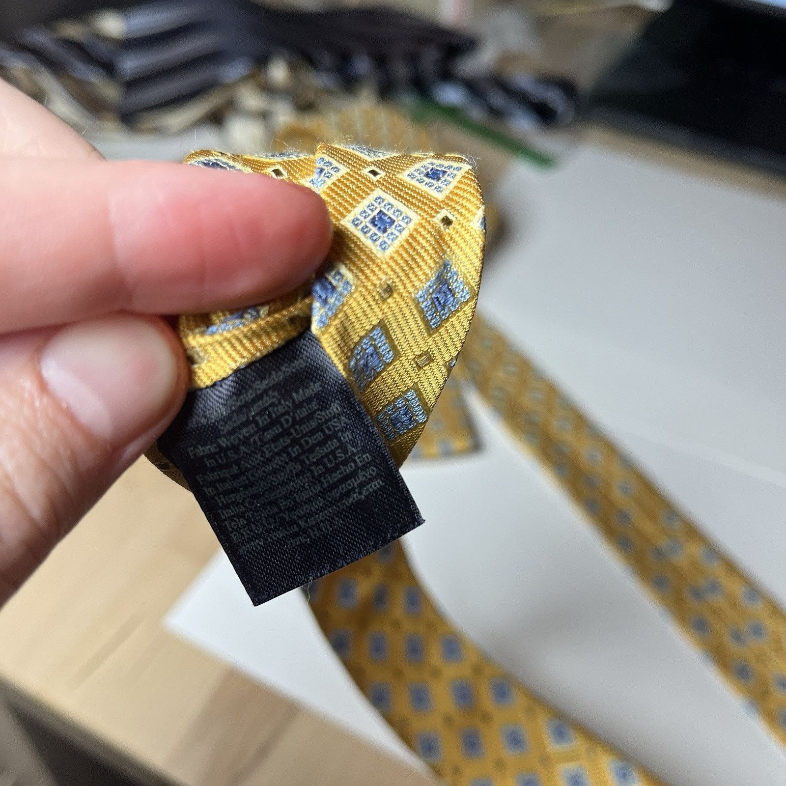 Brooks Brothers Brooks Brothers Silk Yellow Geometrical Men's Neck Tie Size ONE SIZE - 4 Thumbnail