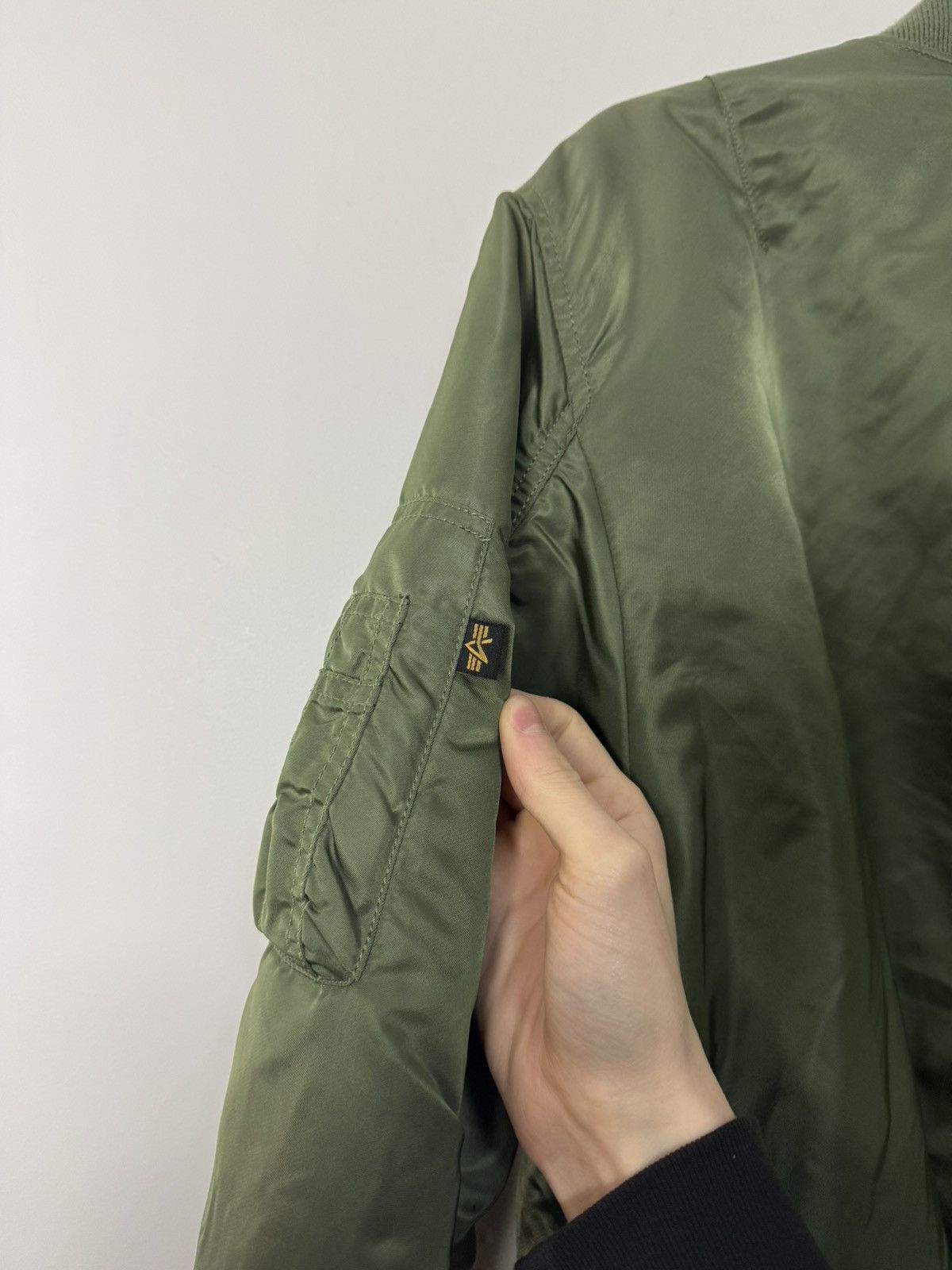 Alpha Industries Alpha Industries MA-1 Bomber Jacket Reversible Olive Vintage Size US M / EU 48-50 / 2 - 13 Thumbnail