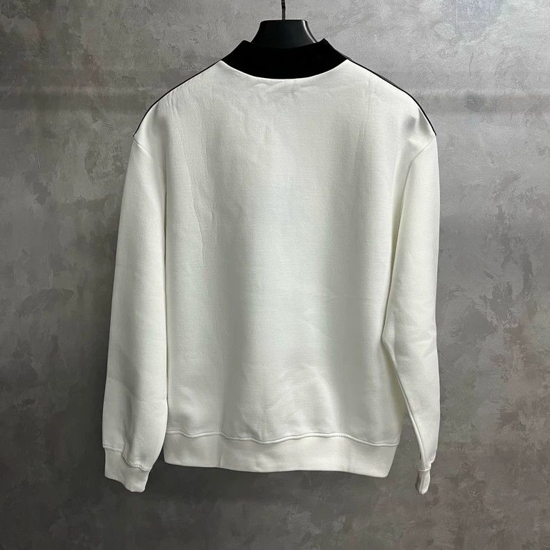 Louis Vuitton Louis Vuitton White logo printed turtleneck pullover long s Size US L / EU 52-54 / 3 - 5 Thumbnail