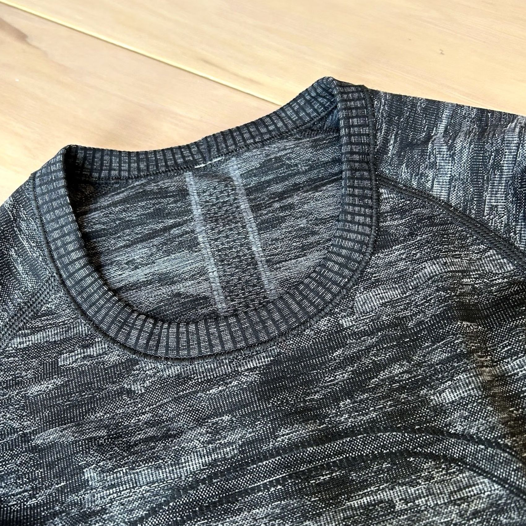 Lululemon Lululemon Swiftly Tech Crew Top Long Sleeve Women’s 4 Black Athletic Shirt Knit Sweatshirt Pullover Size S / US 4 / IT 40 - 4 Thumbnail