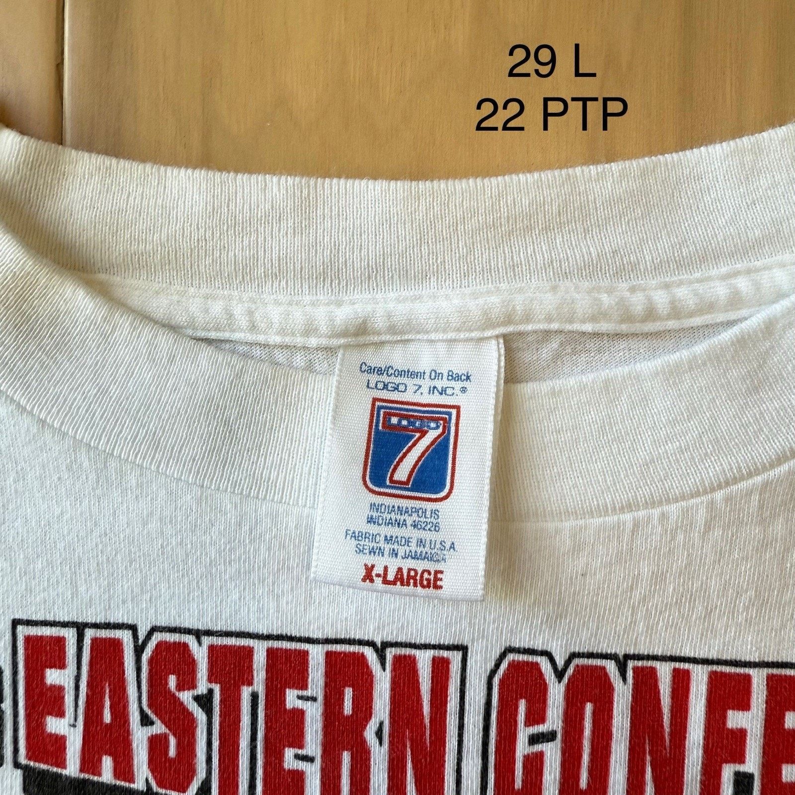 Logo 7 × Vintage Vintage Chicago Bulls Shirt XL White 90s Micheal Jordan NBA Size US XL / EU 56 / 4 - 6 Thumbnail