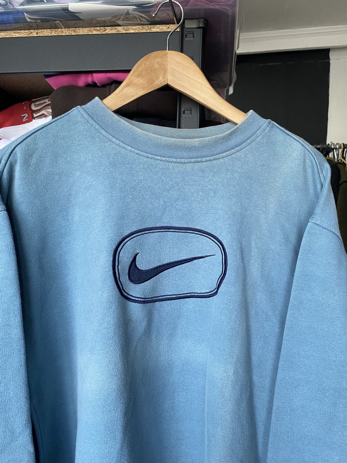Nike × Vintage 🔥Nike Vntg Sun Faded Washed Blue Swoosh Big Logo Sweatshirt Size US L / EU 52-54 / 3 - 2 Thumbnail