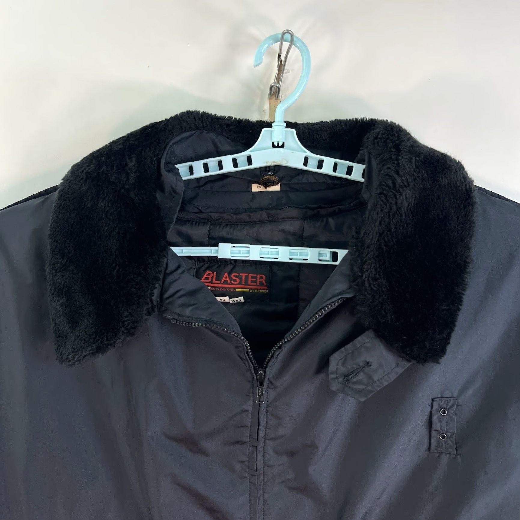 Vintage VINTAGE Bomber Jacket Black Full Zip Removable Lining 3XL Men’s Shawl Collar Fur Trim 90s Style Size US XXL / EU 58 / 5 - 3 Thumbnail