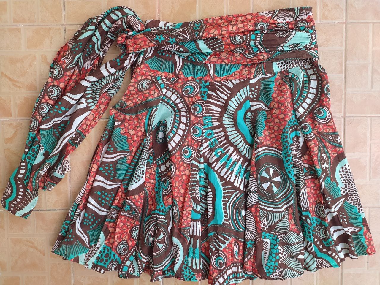 Moschino MOSCHINO jeans yin yang cotton pleated skirt size 34 uk 6 Size 26" / US 2 / IT 38 - 7 Thumbnail