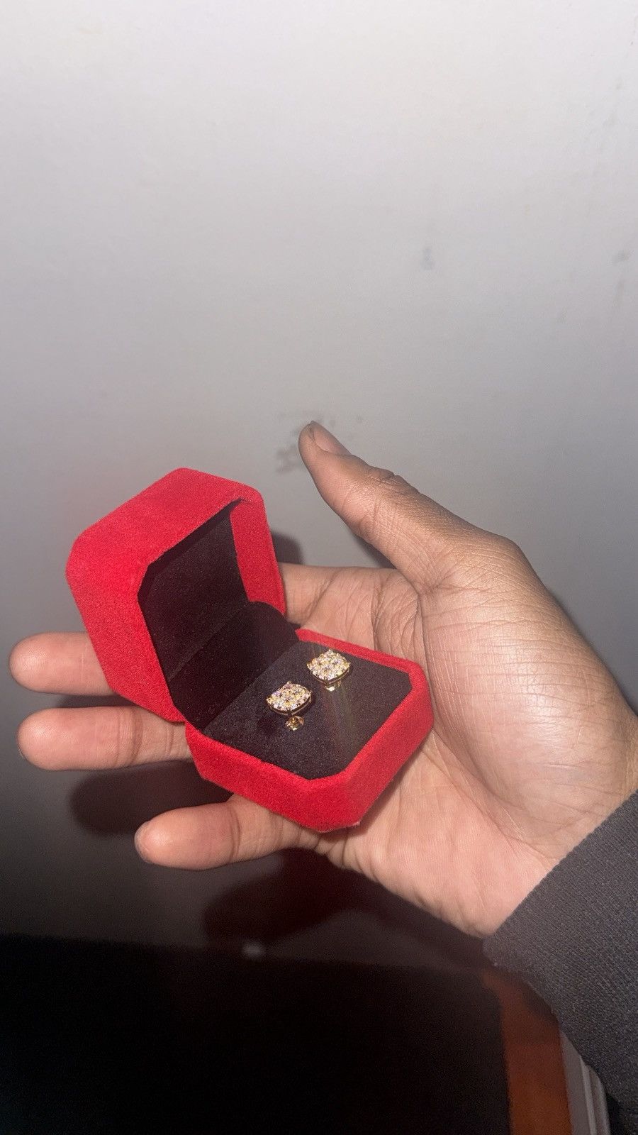 The Unbranded Brand Gold diamond tested earring Size ONE SIZE - 2 Thumbnail