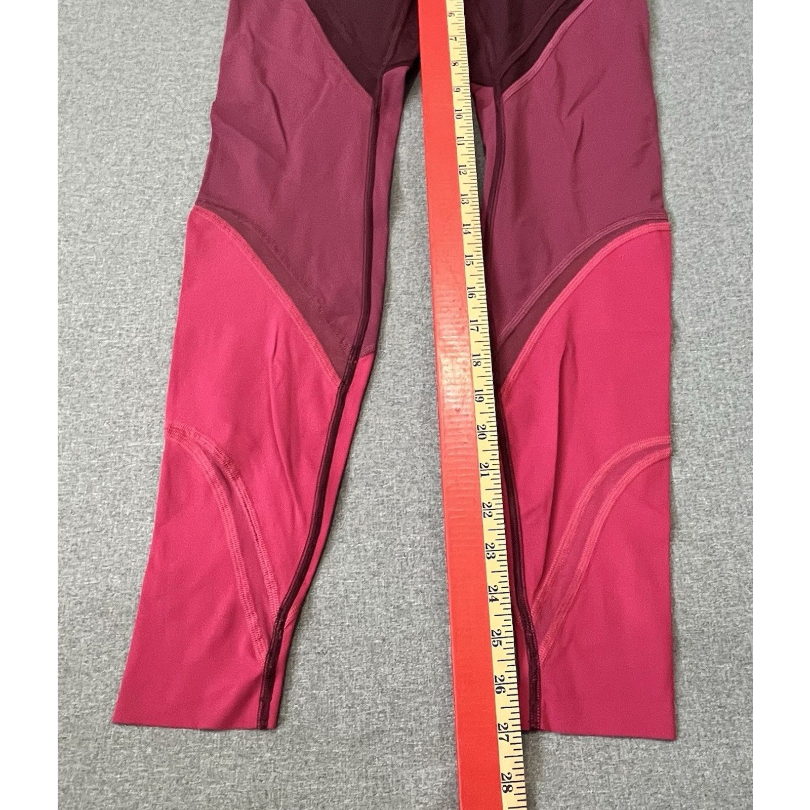 Lululemon Lululemon 6 Colour Me Ombre Tight Dark Adobe red Size 28" / US 6 / IT 42 - 5 Thumbnail