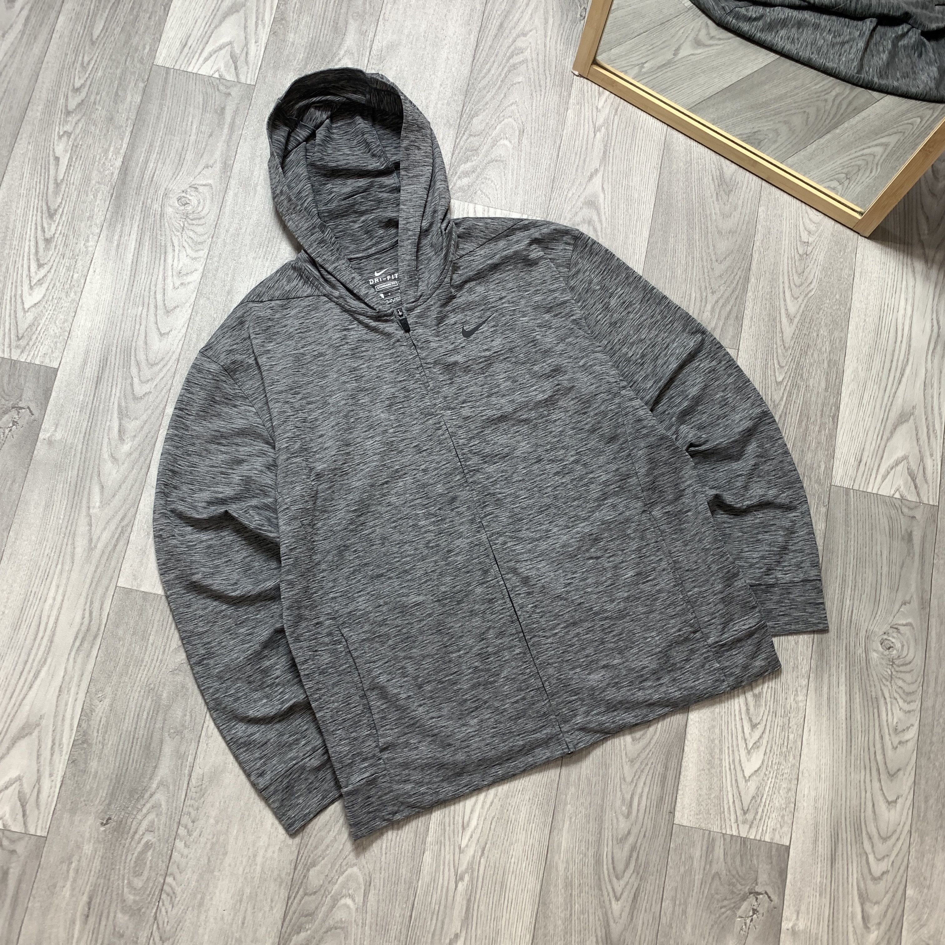 Nike Nike Dri-Fit M Nk Grey Zip Hoodie Running Swoosh Size L Size US L / EU 52-54 / 3 - 2 Thumbnail