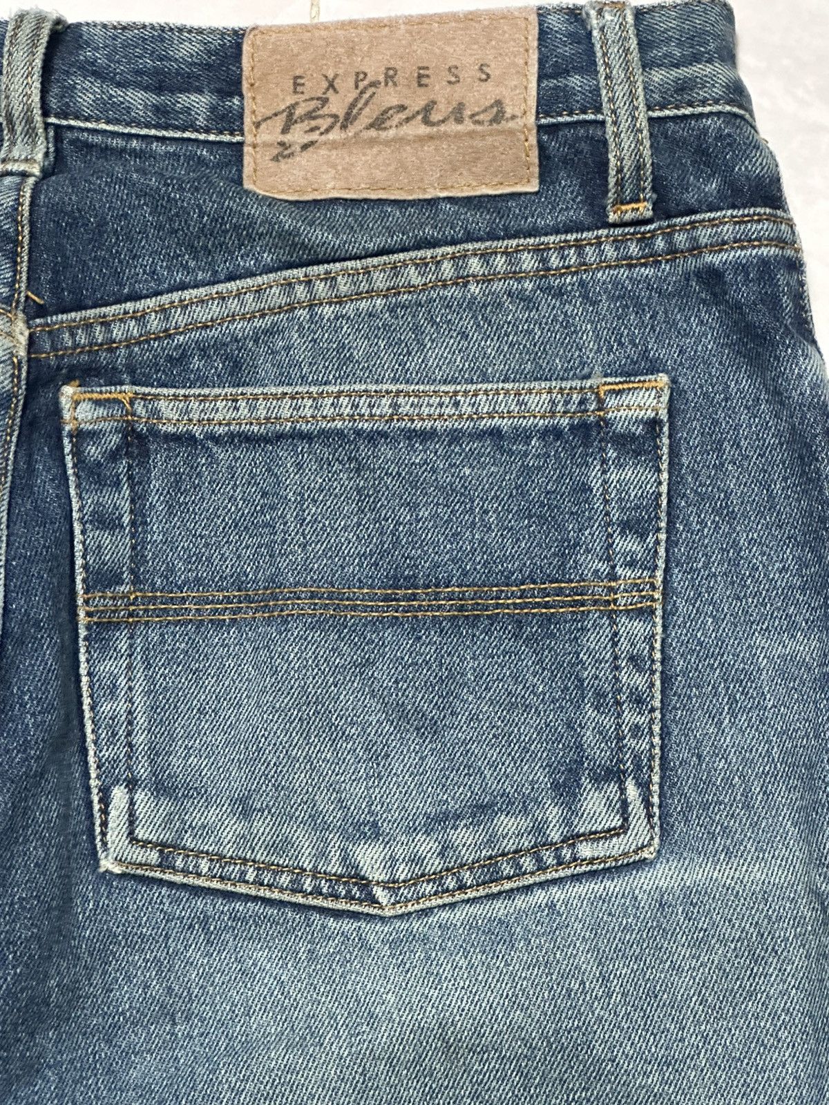 Express Express Vintage With Straight Loose Style and Faded Wash Size US 31 - 7 Thumbnail