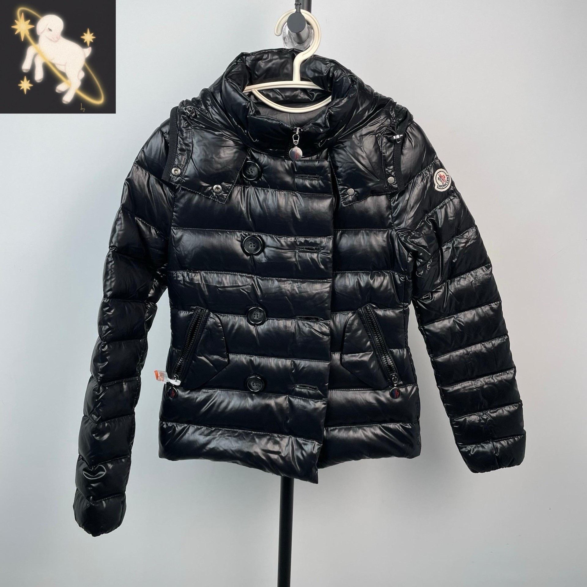 Moncler Moncler Black Down Jacket L Women Size L / US 10 / IT 46 - 1 Thumbnail