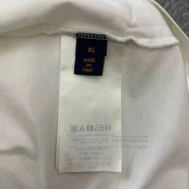 Louis Vuitton LV White Neon Portrait Short Sleeve. Size US XL / EU 56 / 4 - 6 Thumbnail