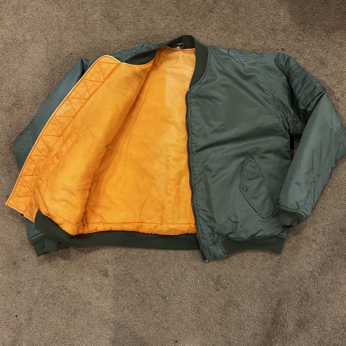 Vintage Vintage 1980s USAF Reversible Bomber Jacket Size US L / EU 52-54 / 3 - 2 Thumbnail