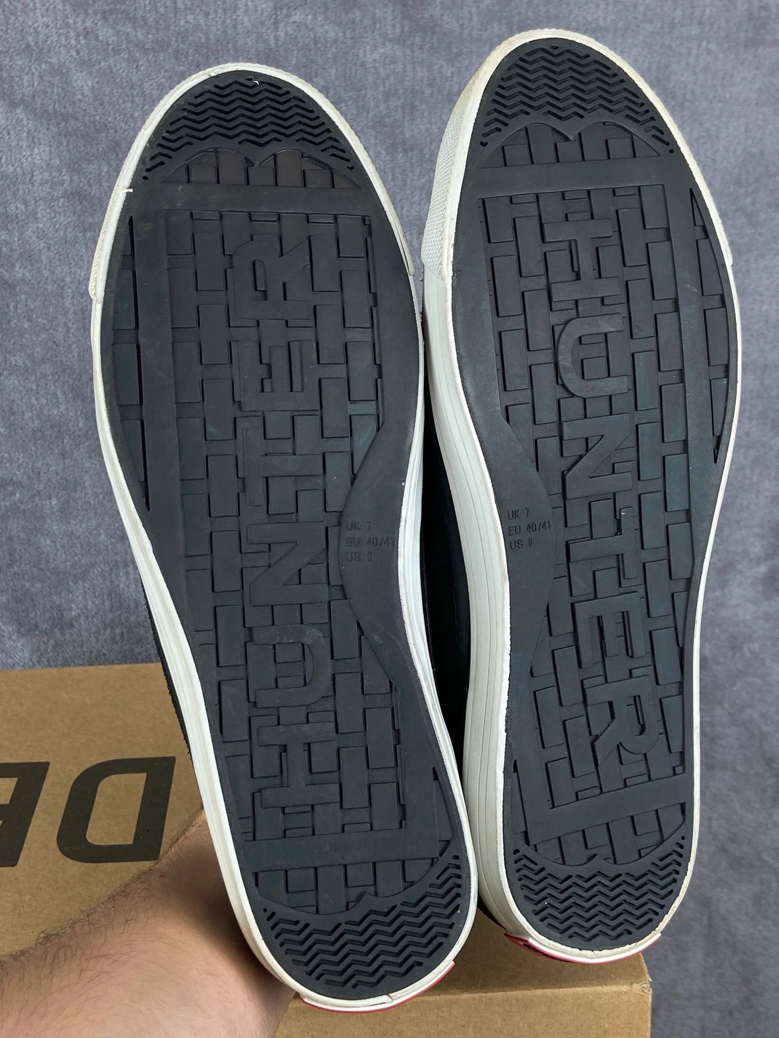 Hunter Hunter black sneakers minimalist Size US 7 / EU 40 - 6 Thumbnail