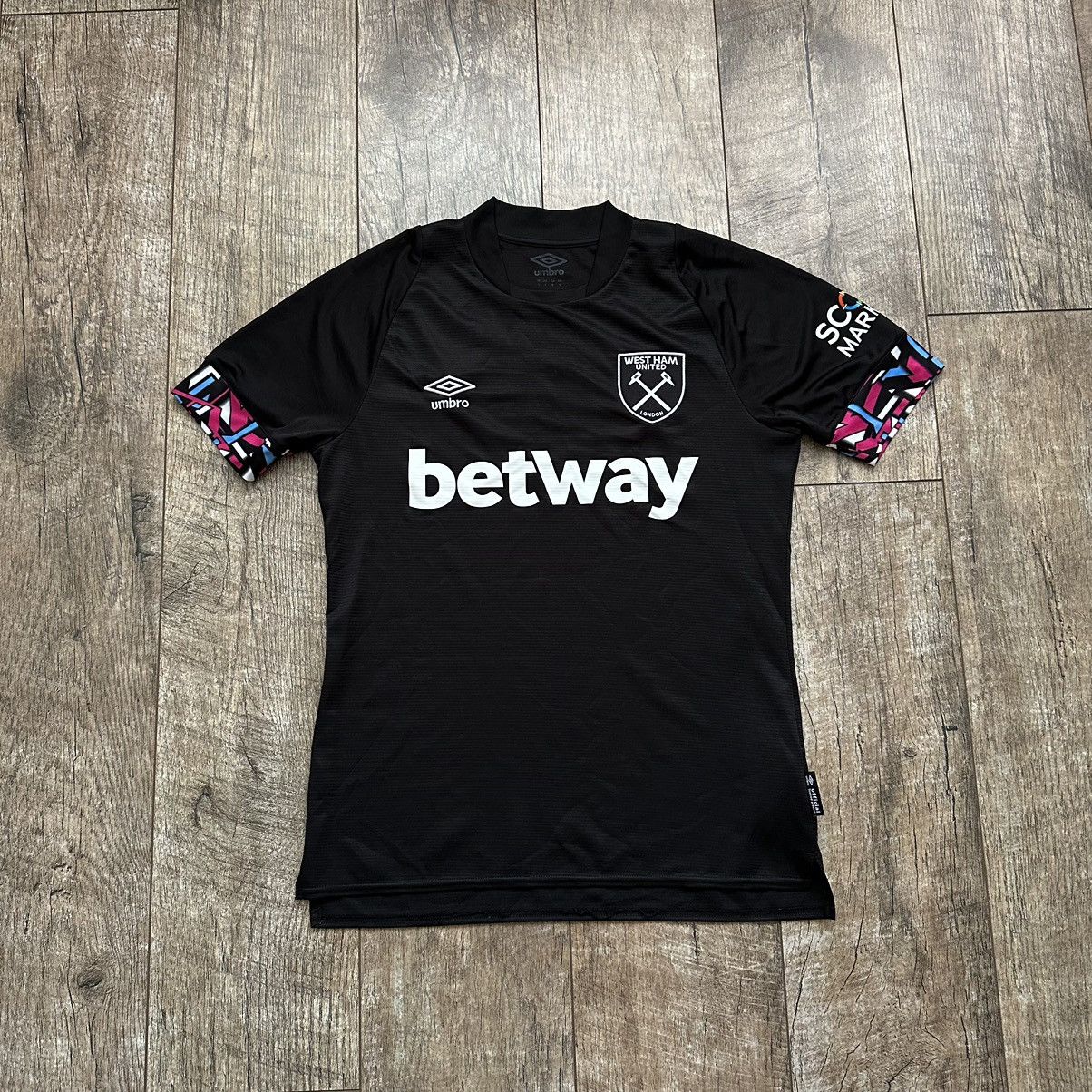 2022/23 Umbro West Ham United Away Soccer Jersey