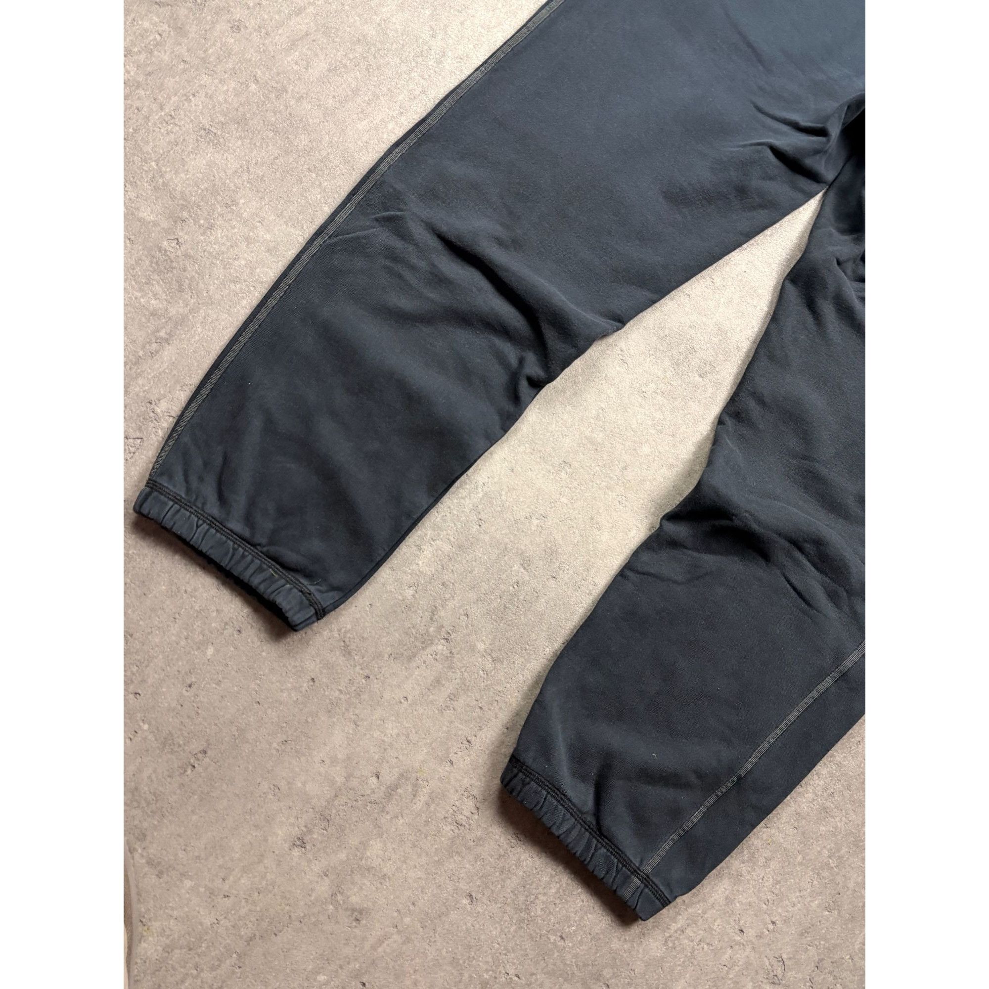 Nike Vintage Nike Track Pants Navy Blue White Piping Y2K Baggy Tr Size US 34 / EU 50 - 8 Thumbnail